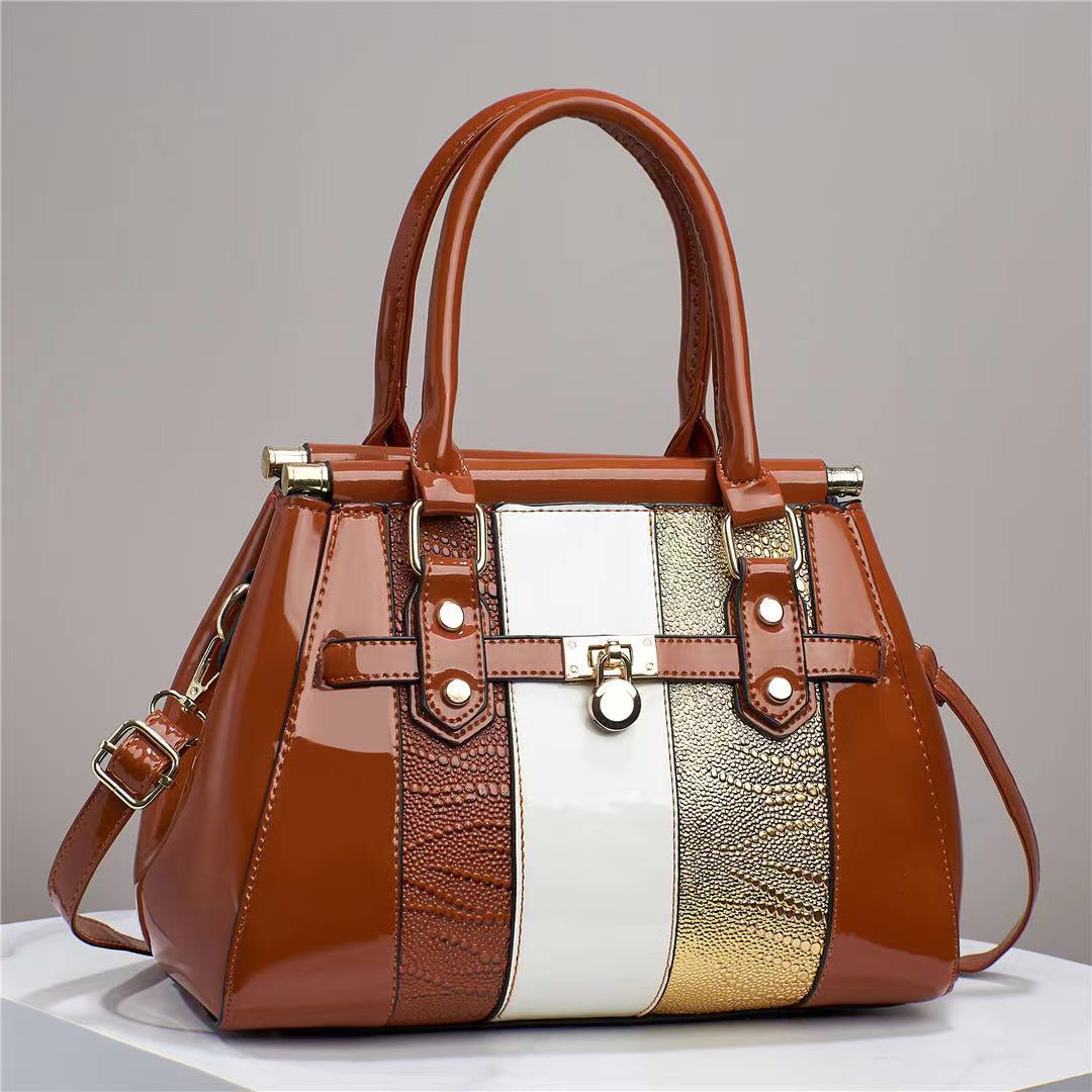 Lizard Pattern Bright Leather Shoulder Bag.